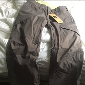 Burton women’s Lucky Pant